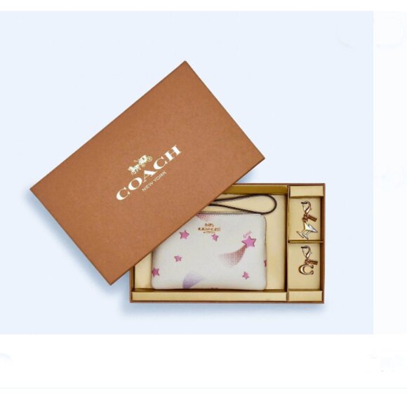 Coach Boxed Corner Zip Wristlet With Disco Star Print Pouch Bag & Charms Set NEW - Picture 2 of 13